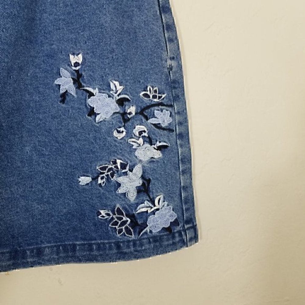 NWT Topshop Moto Embroidered Floral Denim Mini Skirts Blue Size 14 - Picture 3 of 10
